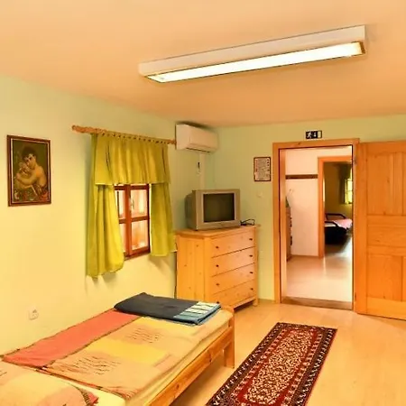 Agroturismo Pocitniska Hisa